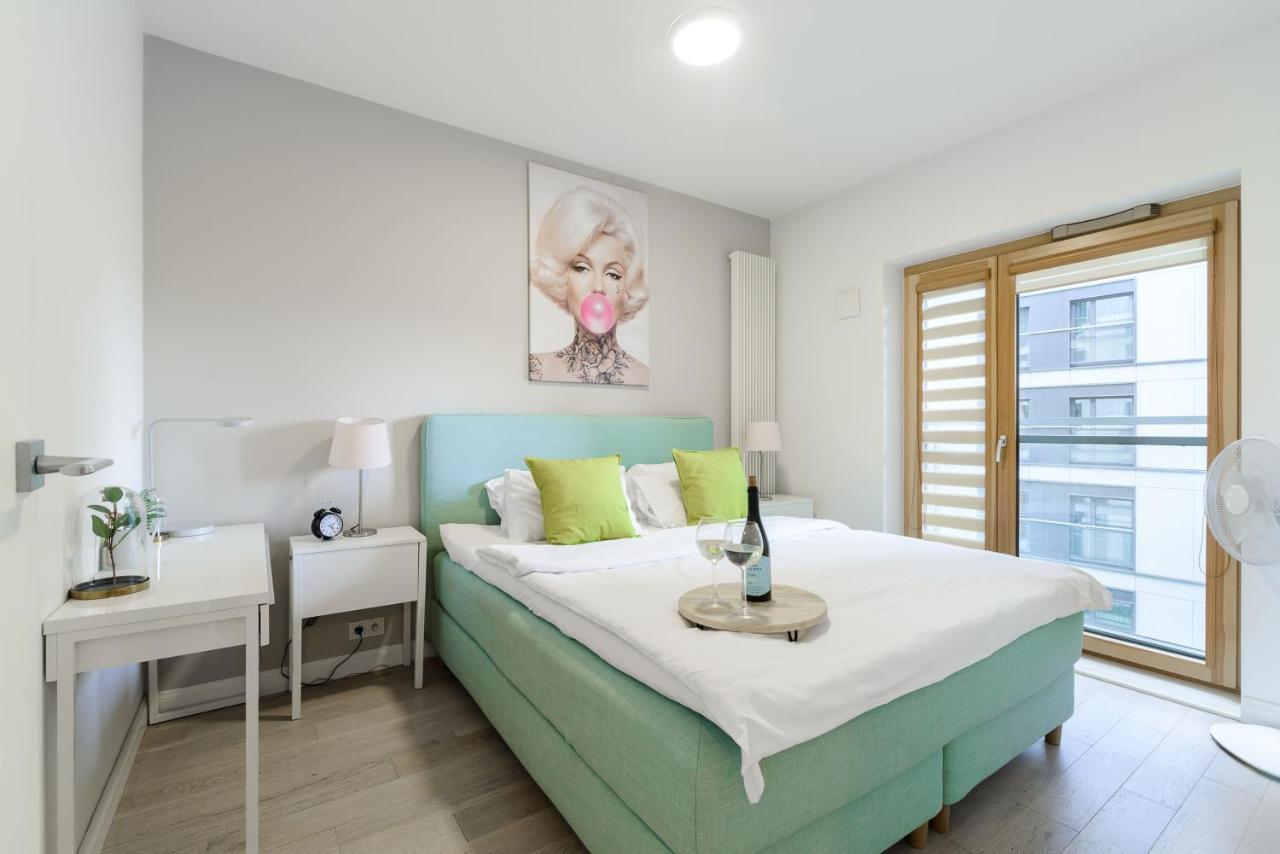 Luxury Apartment On Grzybowska Street Warsawa Bagian luar foto