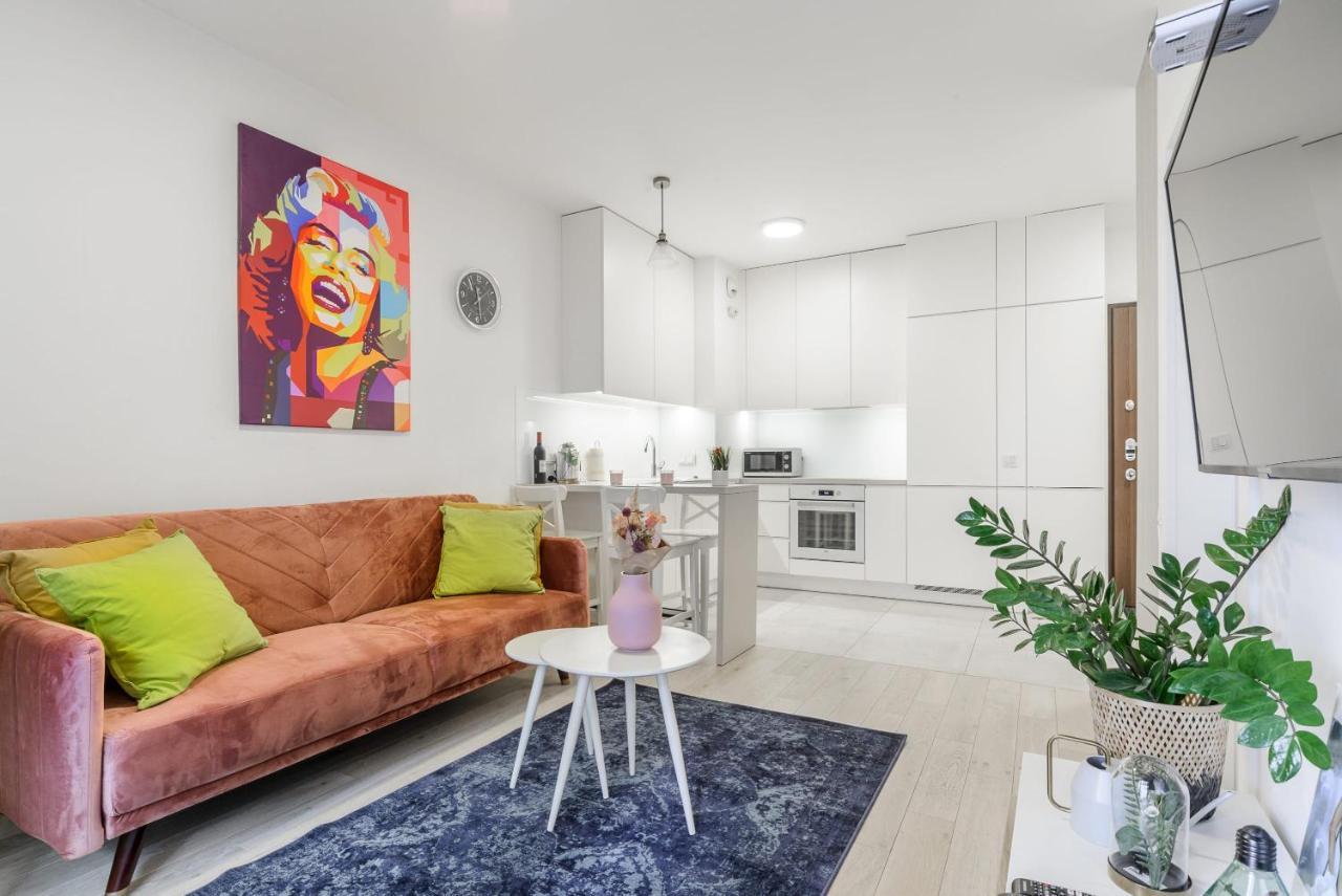 Luxury Apartment On Grzybowska Street Warsawa Bagian luar foto