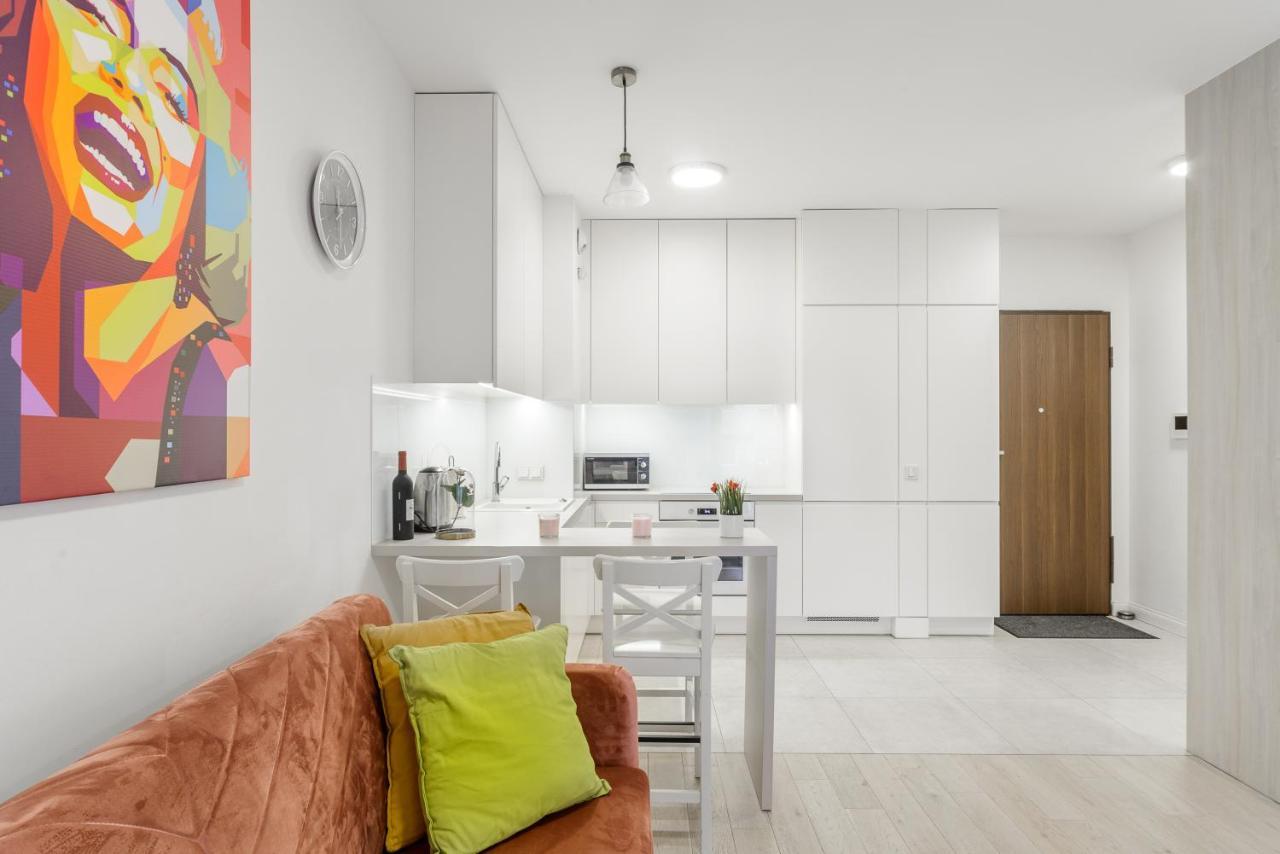 Luxury Apartment On Grzybowska Street Warsawa Bagian luar foto