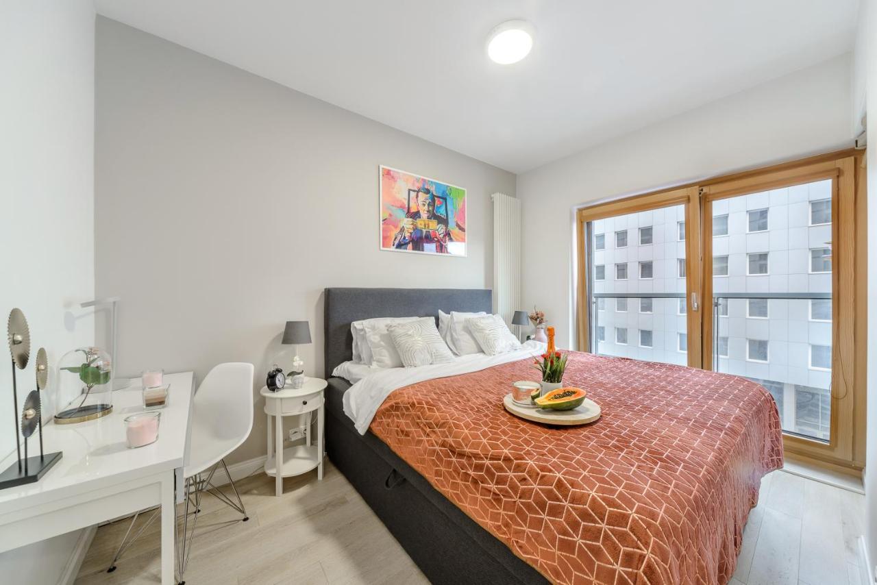 Luxury Apartment On Grzybowska Street Warsawa Bagian luar foto